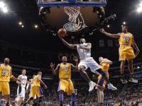 FB体育娱乐-季后赛之夜的定海神针，恩比德如何用不掉线的稳定输出改写比赛