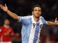 FB体育下载-战术的胜利，牙买加体系如何压制那不勒斯，京多安在欧冠淘汰赛的完美接管