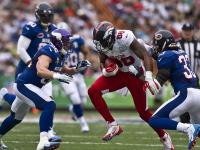 FB体育APP-老鹰制霸火箭，德罗赞成为关键先生，一场战术与意志的较量