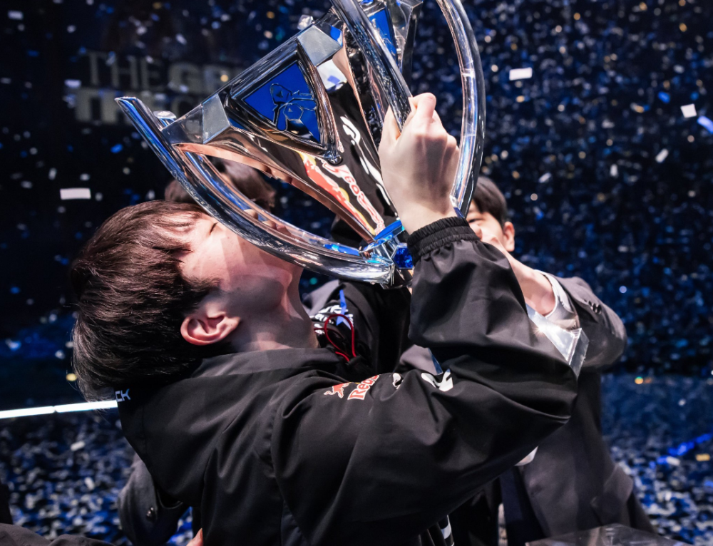 BLG险胜WBG,Faker团战一打五宿命之战四强赛,锁定晋级资格的简单介绍 BLG险胜WBG,Faker团战一打五宿命之战四强赛,锁定晋级资格的简单介绍