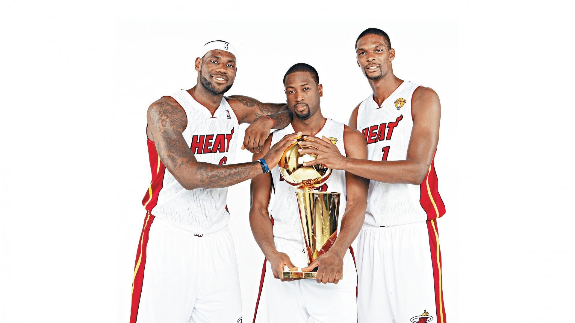 弗拉霍维奇一锤定音，厄瓜多尔式单节风暴给阿森纳的战术启示