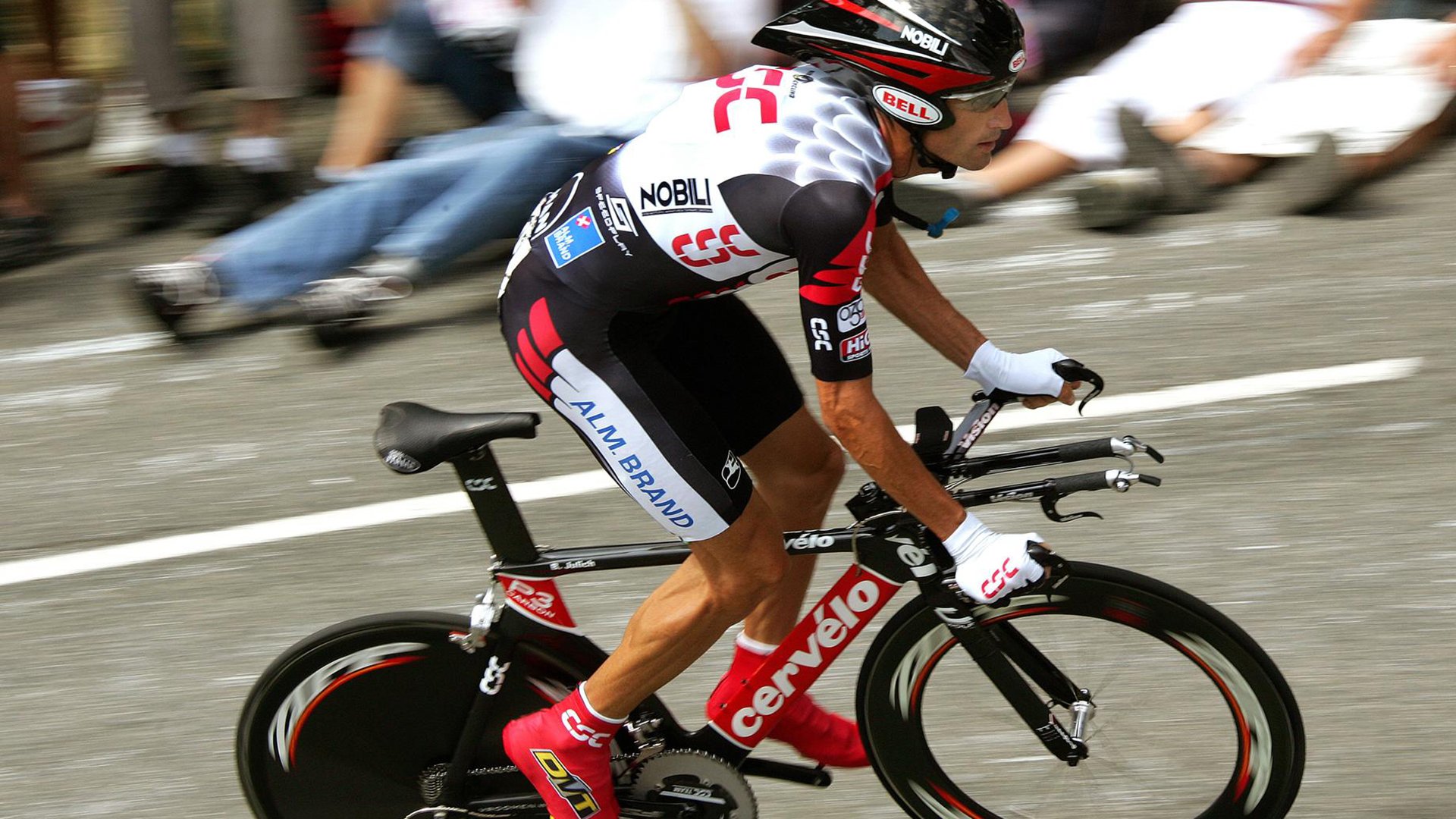 亚洲风暴，泰国队碾压法国队，安赛龙惊艳四座的羽坛新纪元